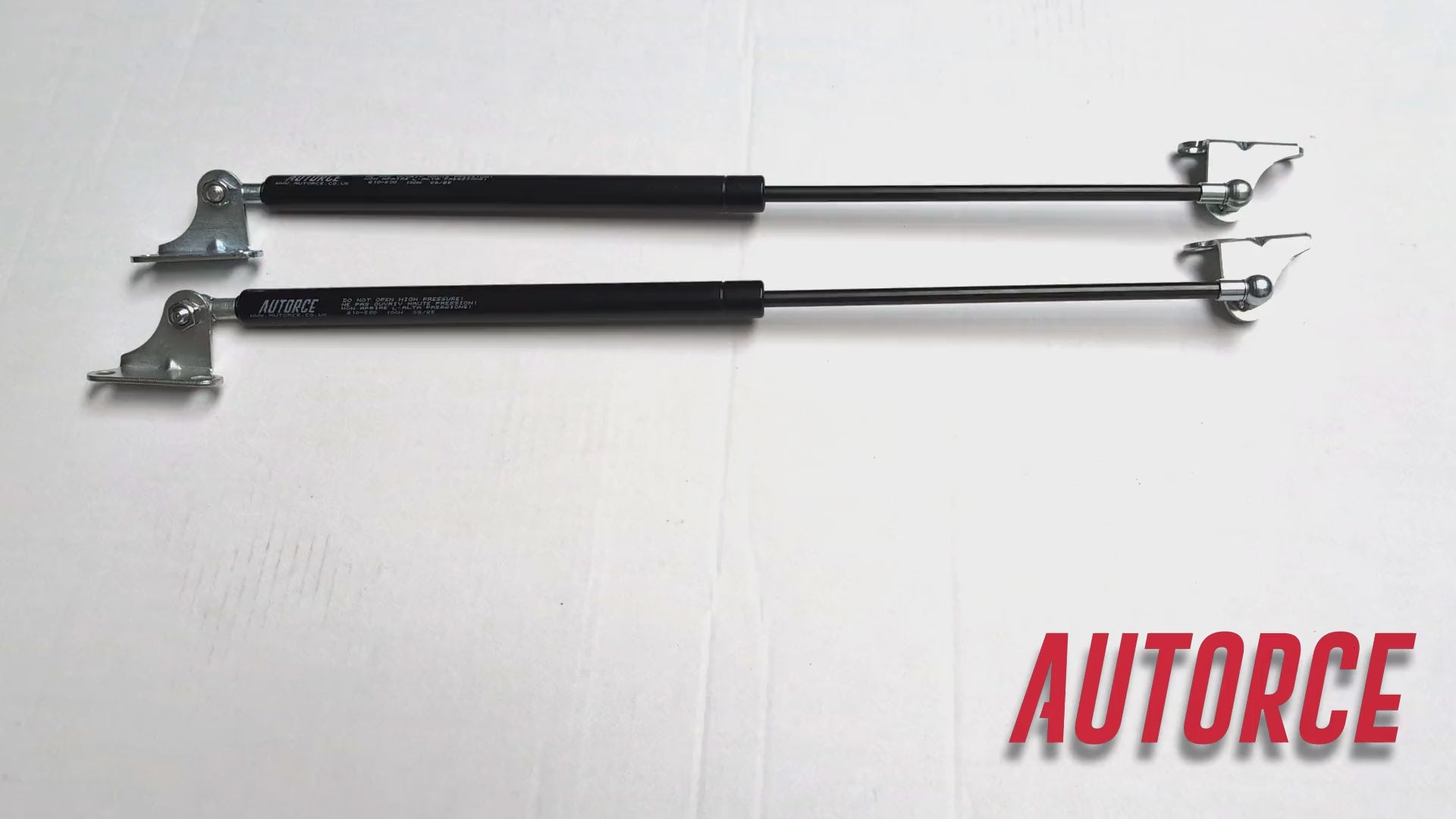 Demonstration of a 100N heavy duty gas strut pair with four M6 ball joint brackets — showing smooth lift action, 500mm open length and 210mm stroke. Ideal for car boots, lids, and industrial storage boxes.